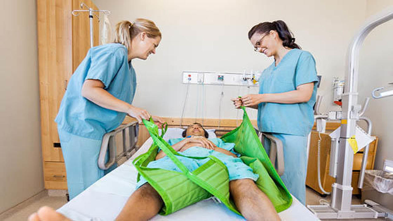 curso-online-homologado-celador-movilizacion-y-transporte-de-pacientes_amp_primaria_1_1560503074